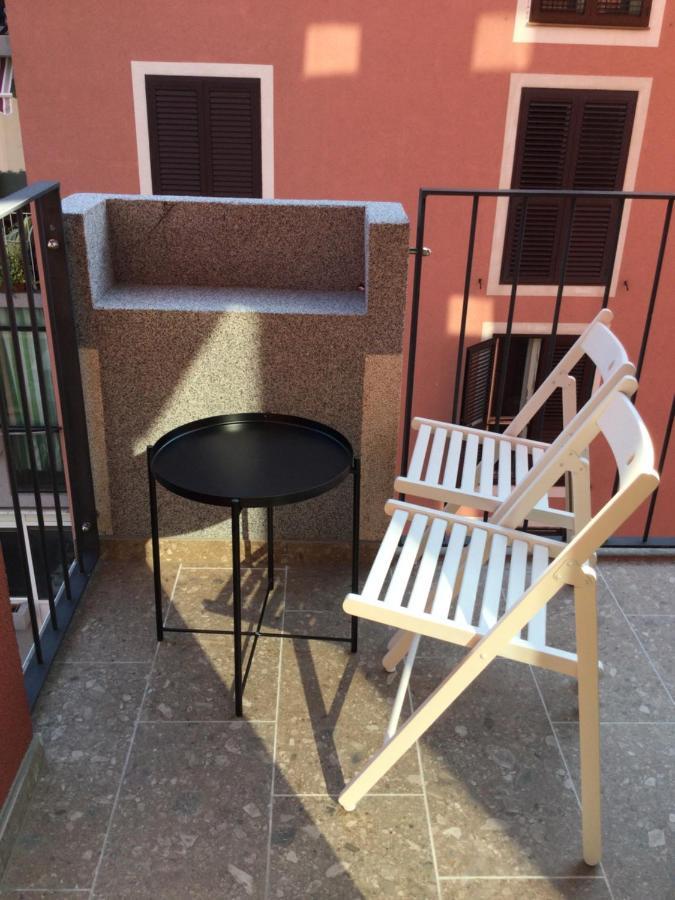 Lovely Studio Appartment With Patio Near The Sea โคเปร์ ภายนอก รูปภาพ
